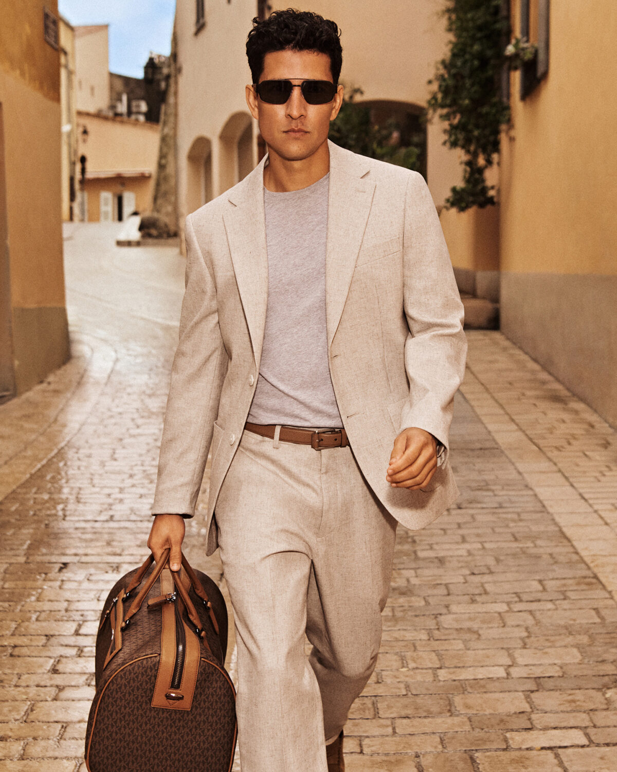 Moda, le campagne pubblicitarie per la Primavera-Estate 2026 Moda, le campagne pubblicitarie per la Primavera-Estate 2026