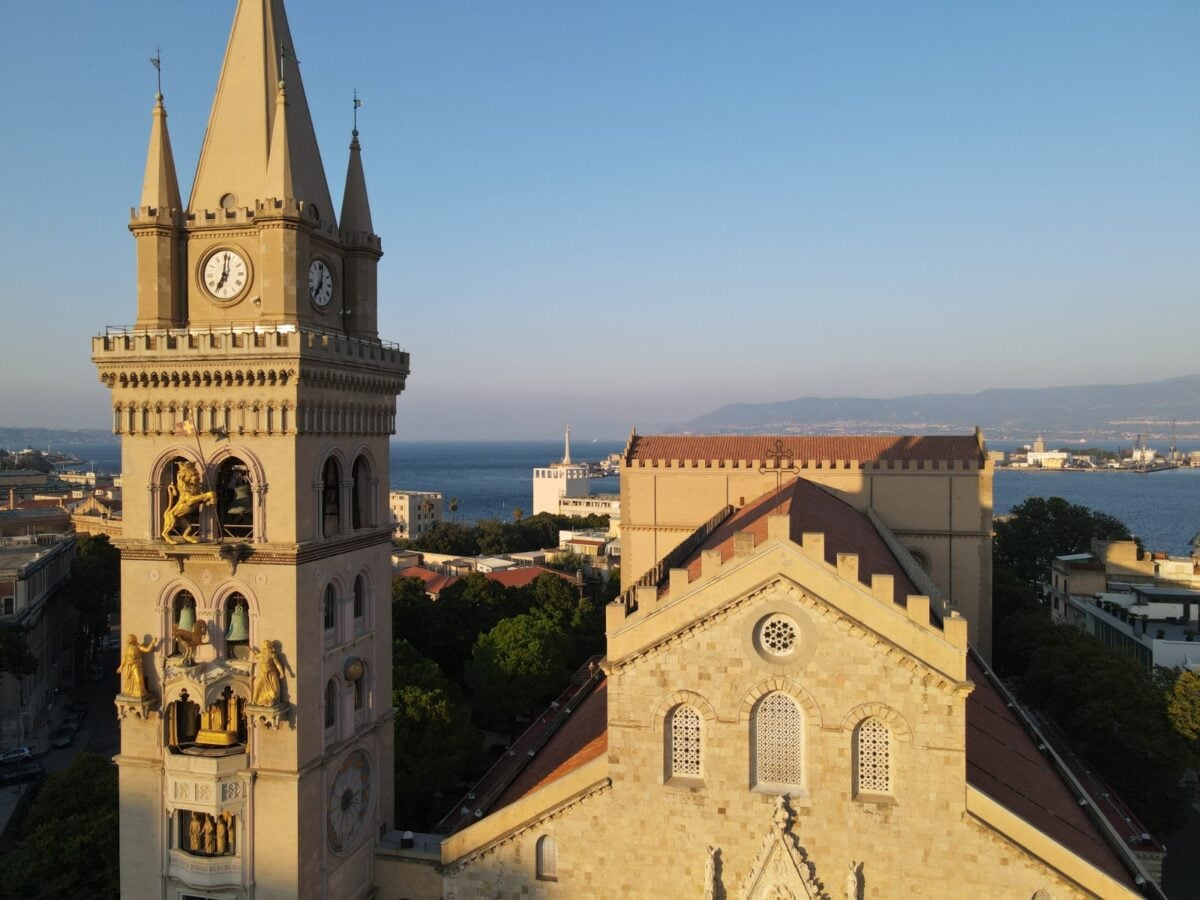 Un viaggio nella Sicilia autentica: 30 tappe in podcast tra borghi e tradizioni