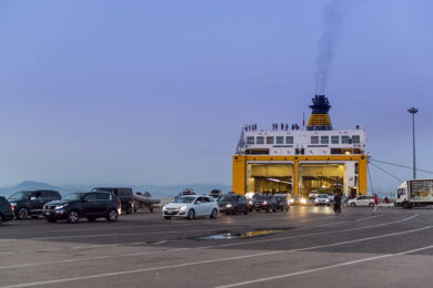 Caro-traghetti e navi estate 2026: rischio prezzi in aumento e meno collegamenti