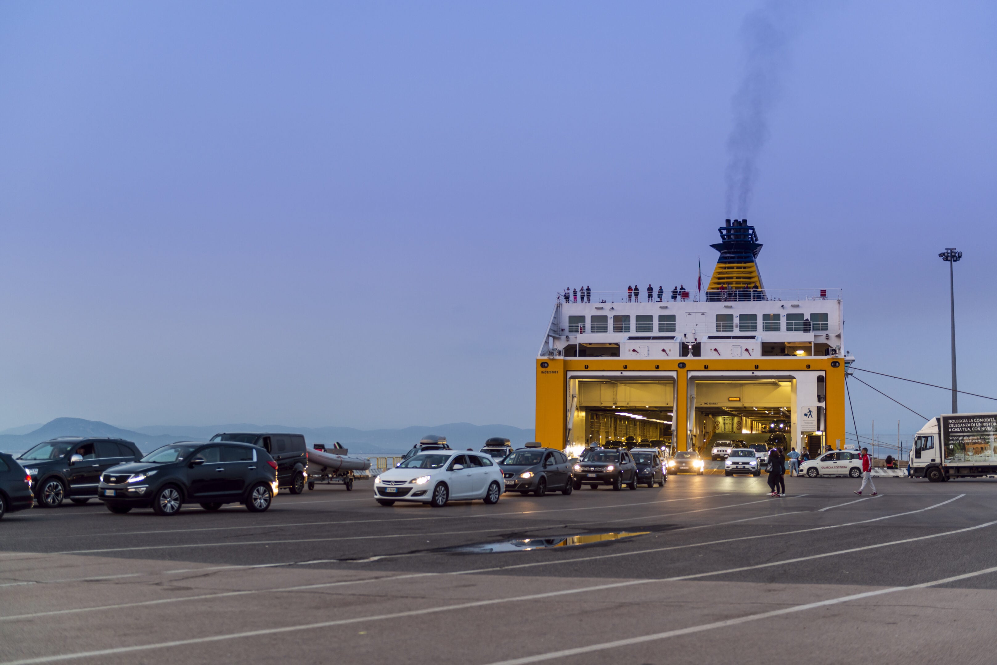 Caro-traghetti e navi estate 2026: rischio prezzi in aumento e meno collegamenti