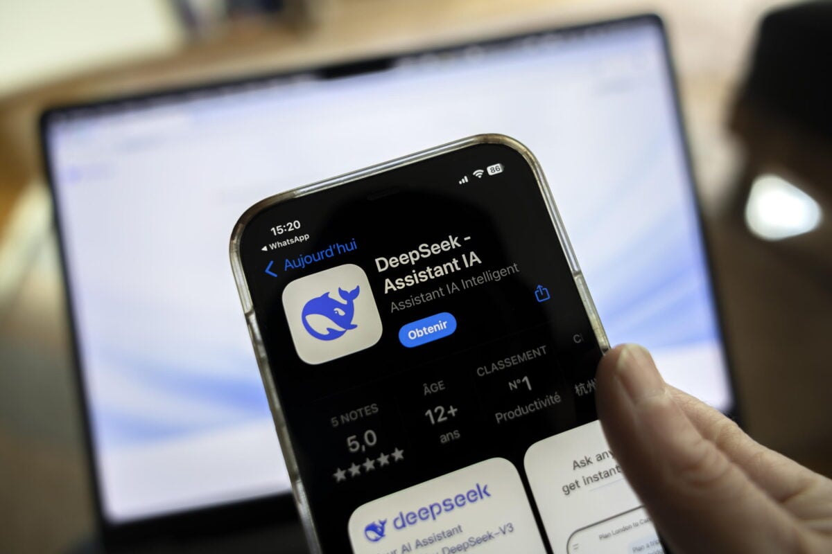 DeepSeek: l’IA cinese vale 45 miliardi, Pechino vuole creare la sua “chatGPT”