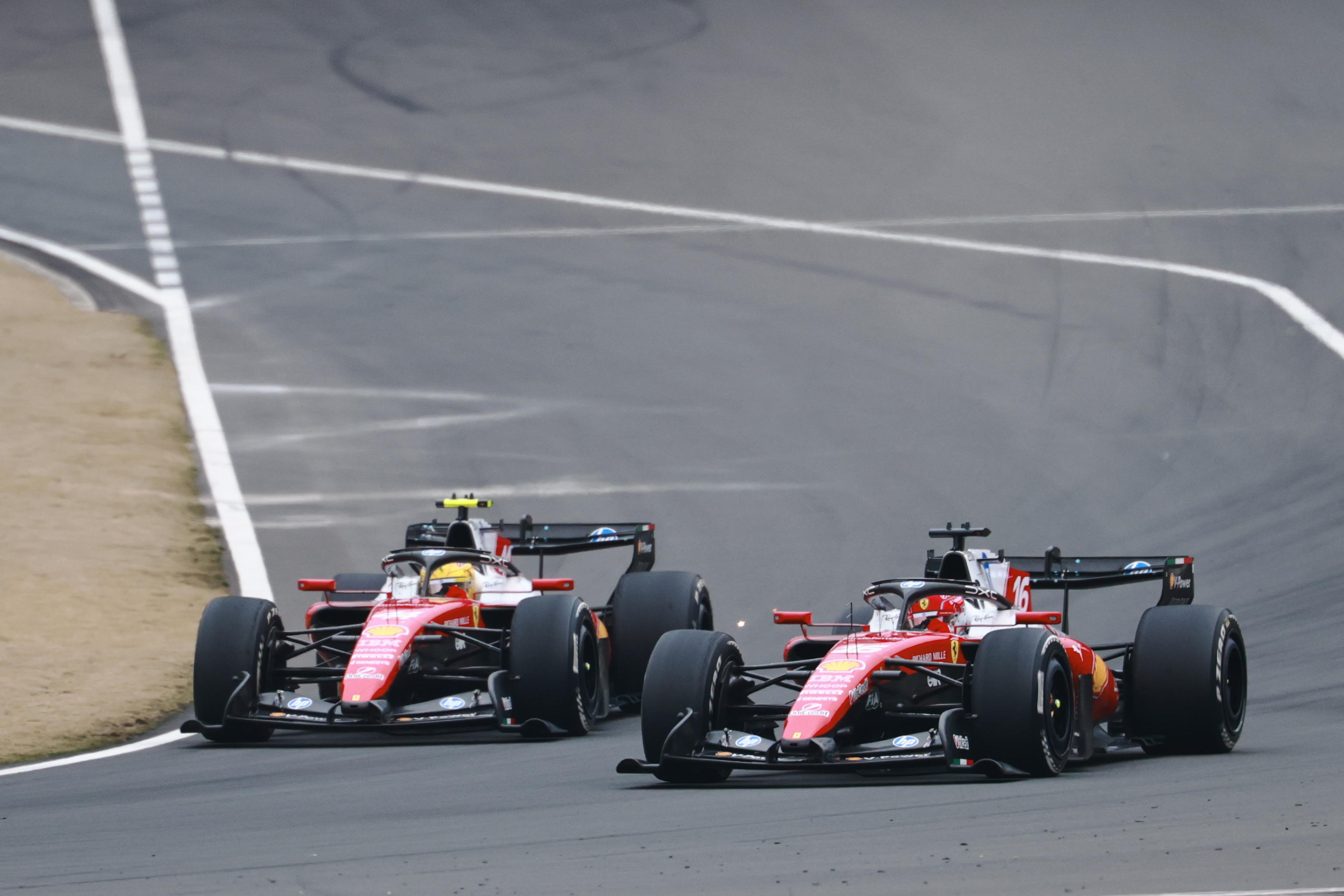 Formula 1, Ferrari contro tutti: “Scorretti, cambiate le regole” Formula 1, Ferrari contro tutti: “Scorretti, cambiate le regole”