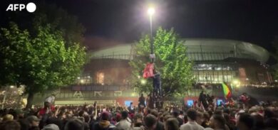 Arsenal di nuovo campione in Premier League dopo 22 anni, notte di festa a Londra