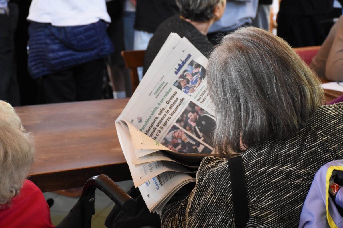 «Edicola alla residenza protetta»: il progetto che punta a salvare i giornali «Edicola alla residenza protetta»: il progetto che punta a salvare i giornali
