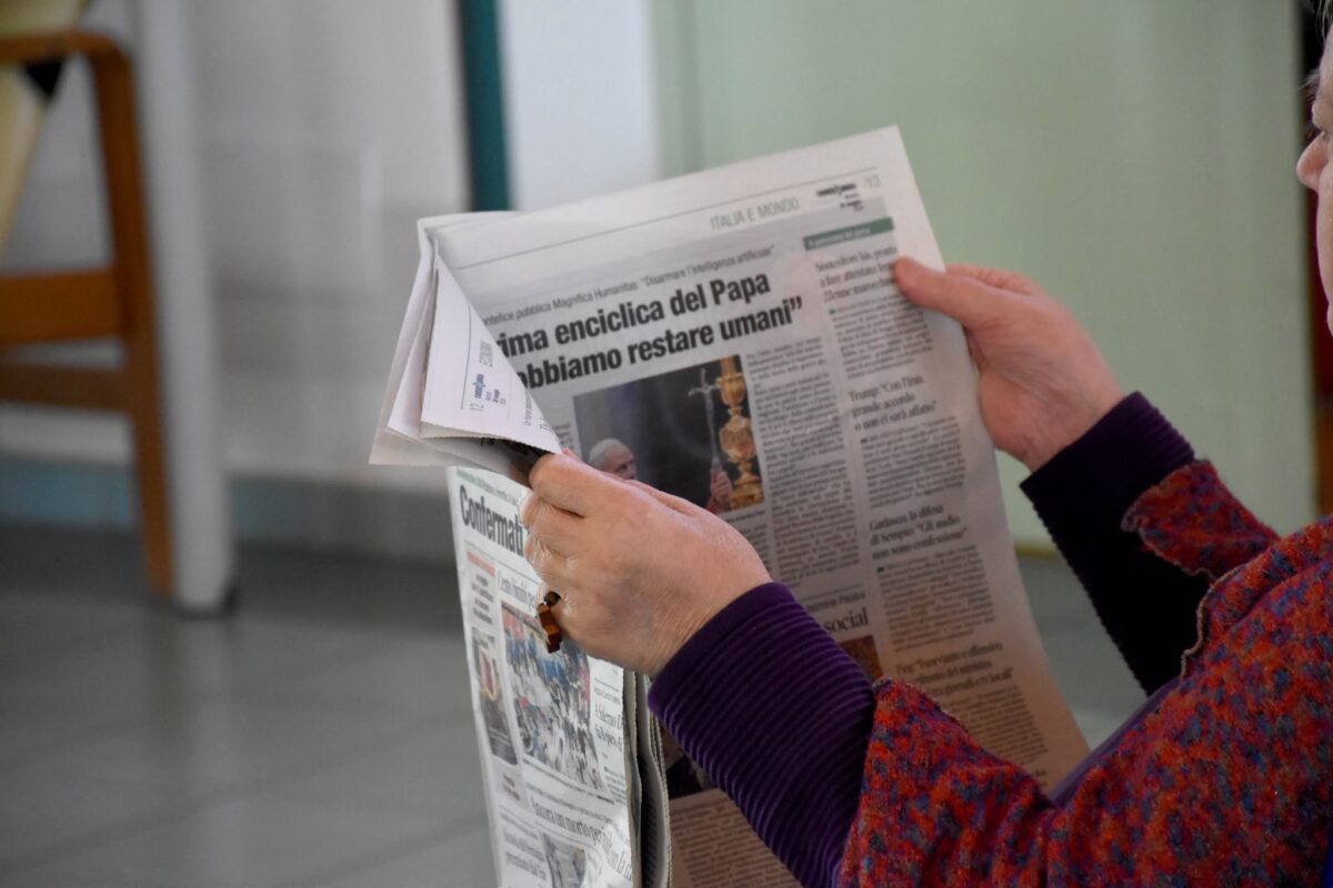 «Edicola alla residenza protetta»: il progetto che punta a salvare i giornali «Edicola alla residenza protetta»: il progetto che punta a salvare i giornali