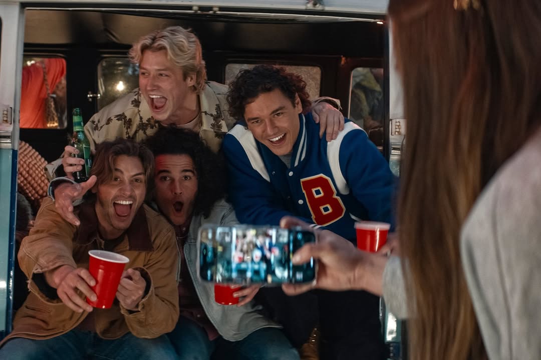 Dopo Heated Rivalry, arriva Off Campus: la serie che trasforma l’hockey nel nuovo fenomeno hot Dopo Heated Rivalry, arriva Off Campus: la serie che trasforma l’hockey nel nuovo fenomeno hot