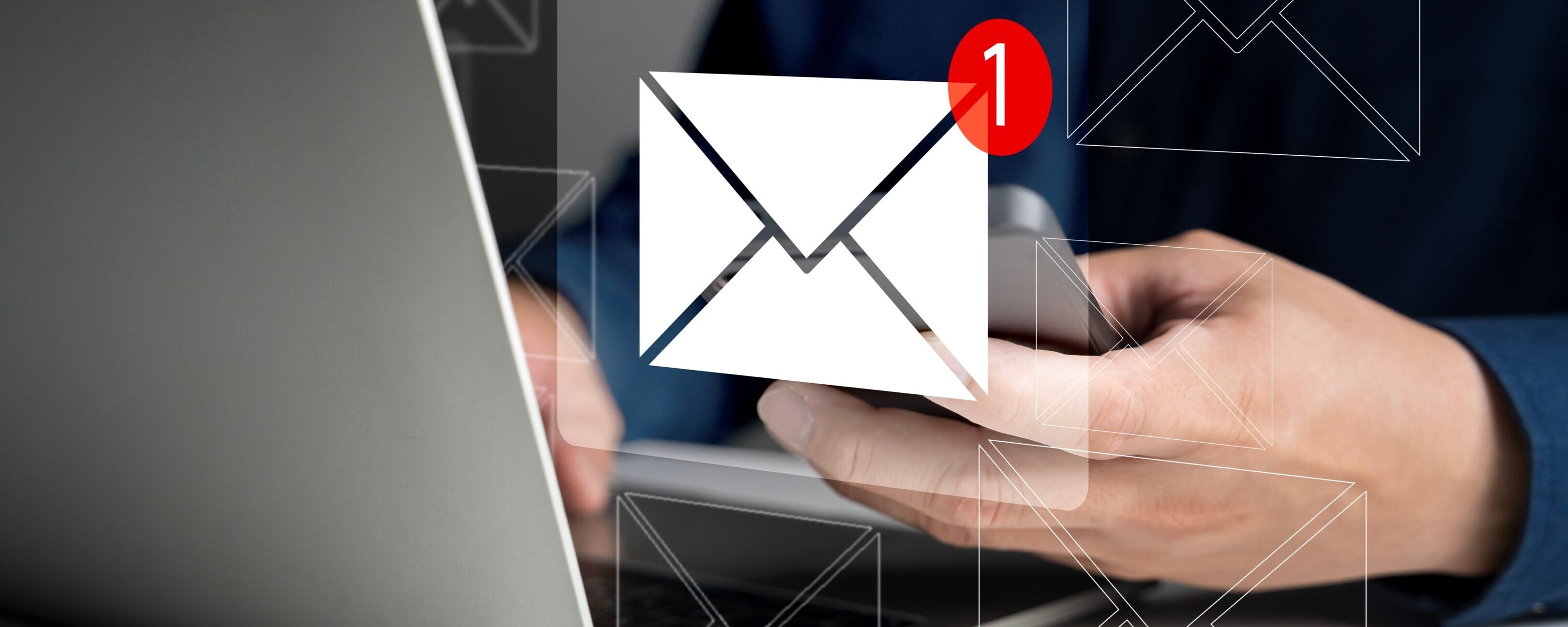 Licenziamento via e-mail, la Cassazione cambia tutto: basta un messaggio per perdere il lavoro Licenziamento via e-mail, la Cassazione cambia tutto: basta un messaggio per perdere il lavoro
