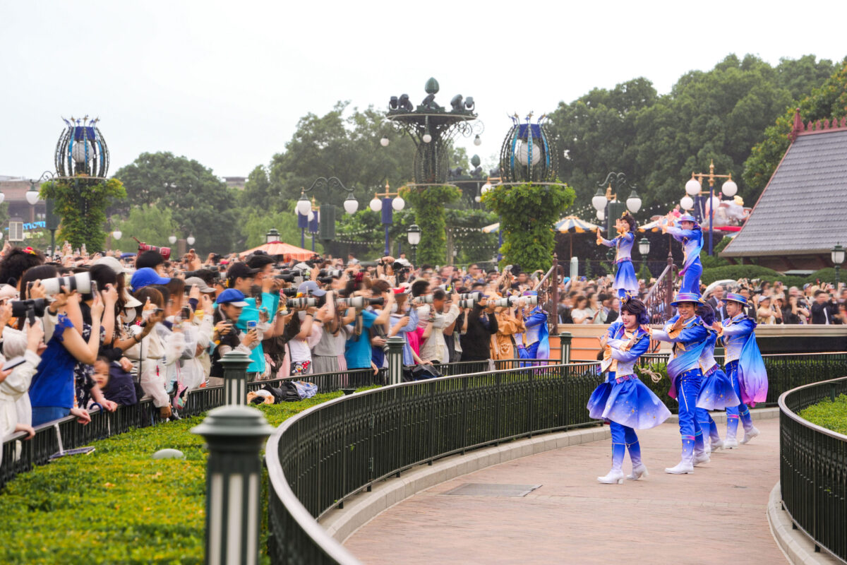 Shanghai Disney Resort compie 10 anni: la magia Disney diventata una storia cinese Shanghai Disney Resort compie 10 anni: la magia Disney diventata una storia cinese
