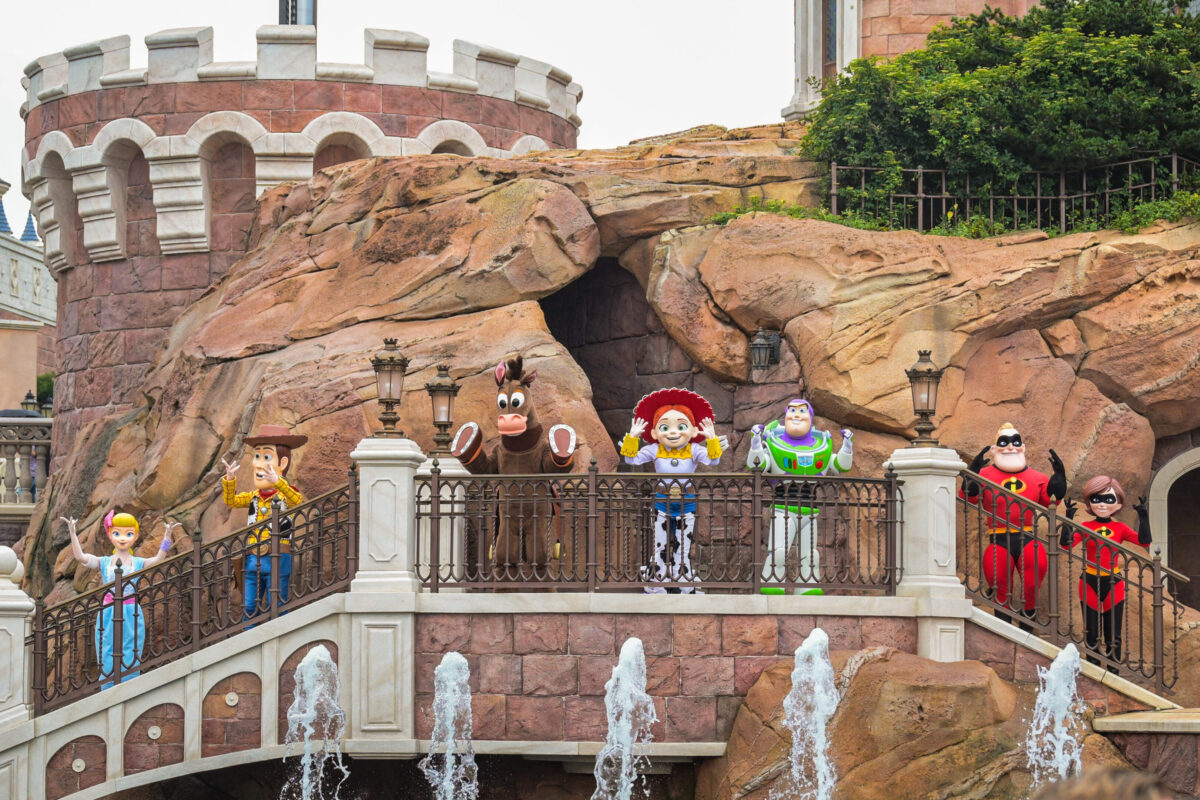 Shanghai Disney Resort compie 10 anni: la magia Disney diventata una storia cinese Shanghai Disney Resort compie 10 anni: la magia Disney diventata una storia cinese