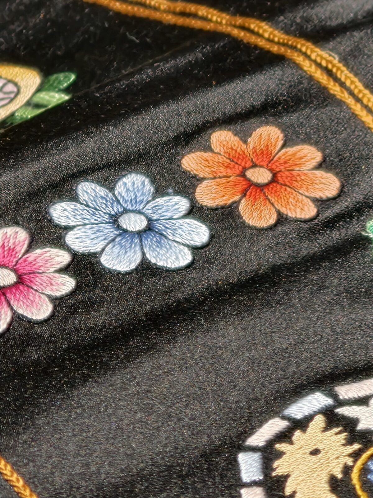K-luxury, la nuova onda coreana passa dall’hanbok: dentro Kumdanje, dove la tradizione diventa desiderio globale K-luxury, la nuova onda coreana passa dall’hanbok: dentro Kumdanje, dove la tradizione diventa desiderio globale