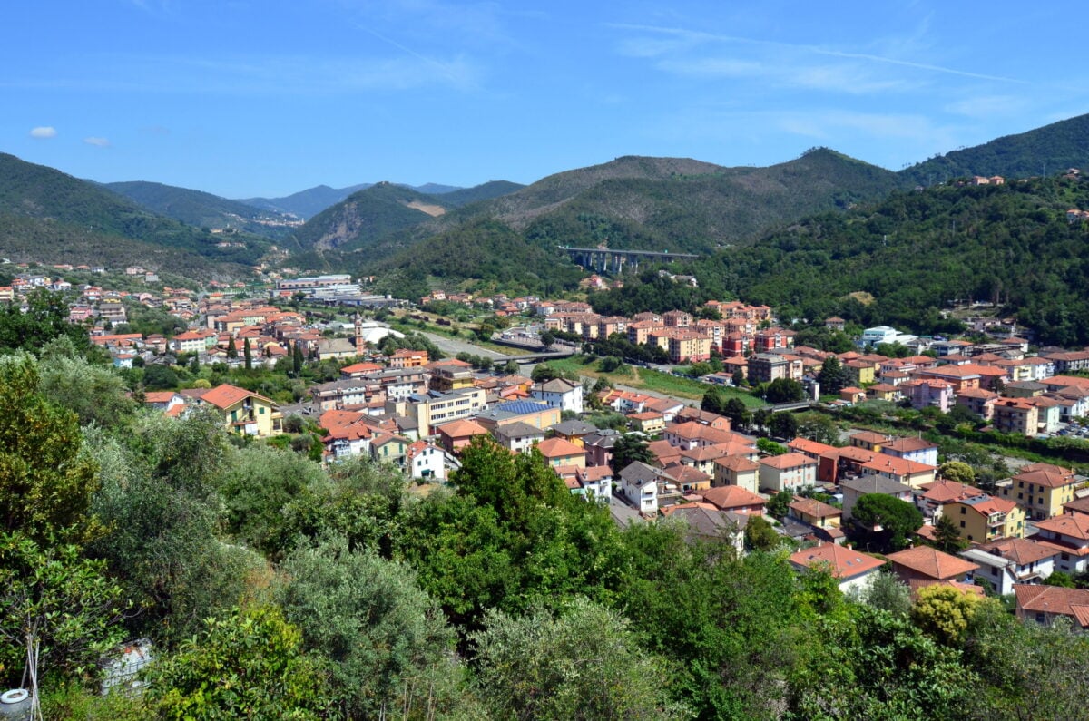Non solo mare: il fascino senza tempo della sconosciuta Liguria d’entroterra
