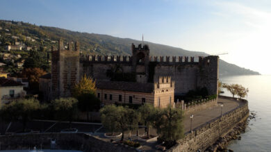 Il Lago di Garda riscopre la sua storia: dall’antica limonaia ai capolavori di antiquariato