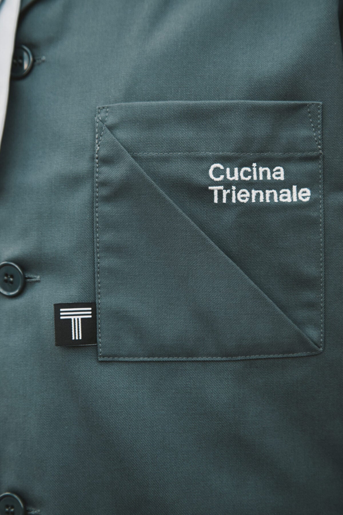 Alessandra Facchinetti disegna le divise di Triennale Milano Alessandra Facchinetti disegna le divise di Triennale Milano