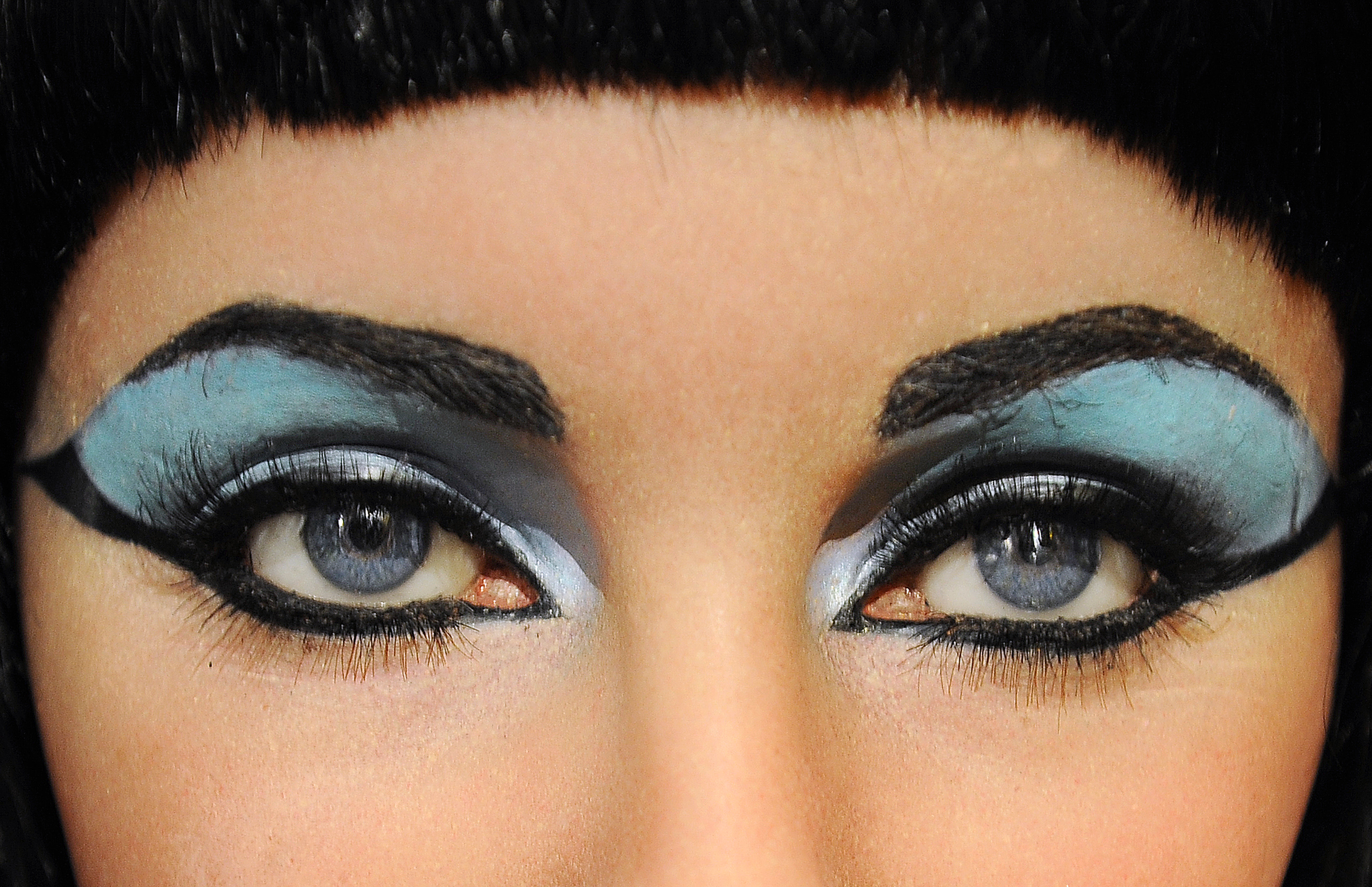 Cleopatra arriva a Milano: la mostra immersiva che sfida duemila anni di miti