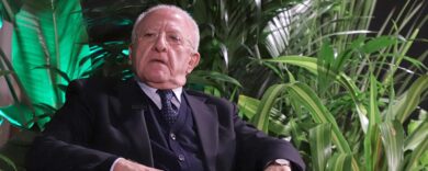 Vincenzo De Luca, lo sceriffo rosso che la sinistra non riesce a digerire