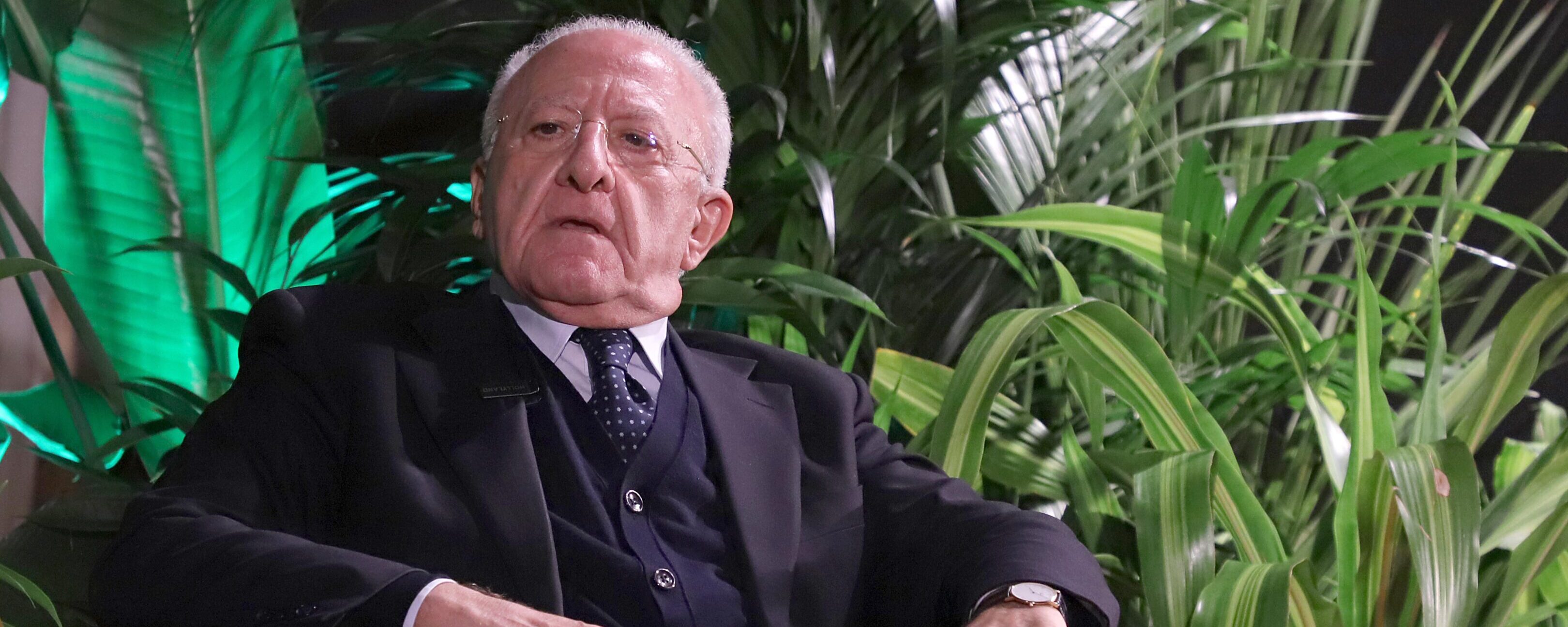 Vincenzo De Luca, lo sceriffo rosso che la sinistra non riesce a digerire