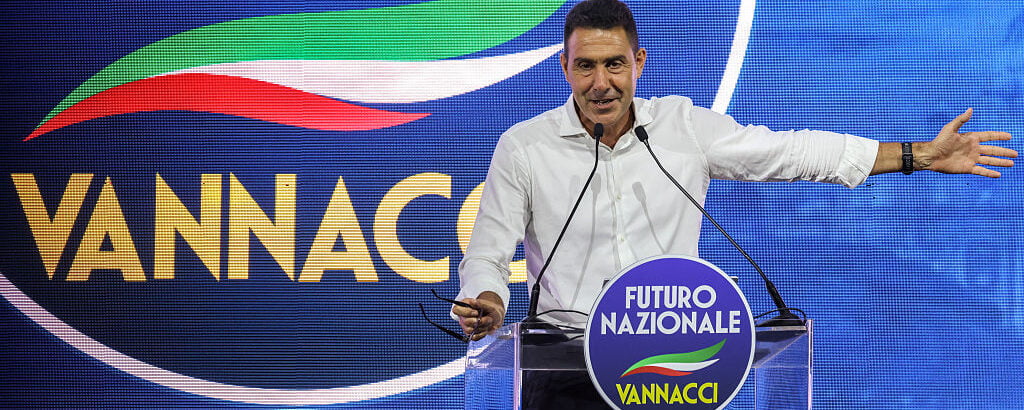 Renzi teme l’accordo Vannacci-centrodestra