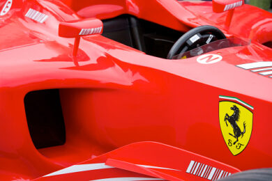 Ferrari sceglie SkinCeuticals: la Formula 1 apre per la prima volta alla skincare