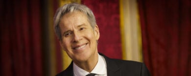 Polmonite interstiziale, la malattia che ha fermato Claudio Baglioni: sintomi, cause e cure