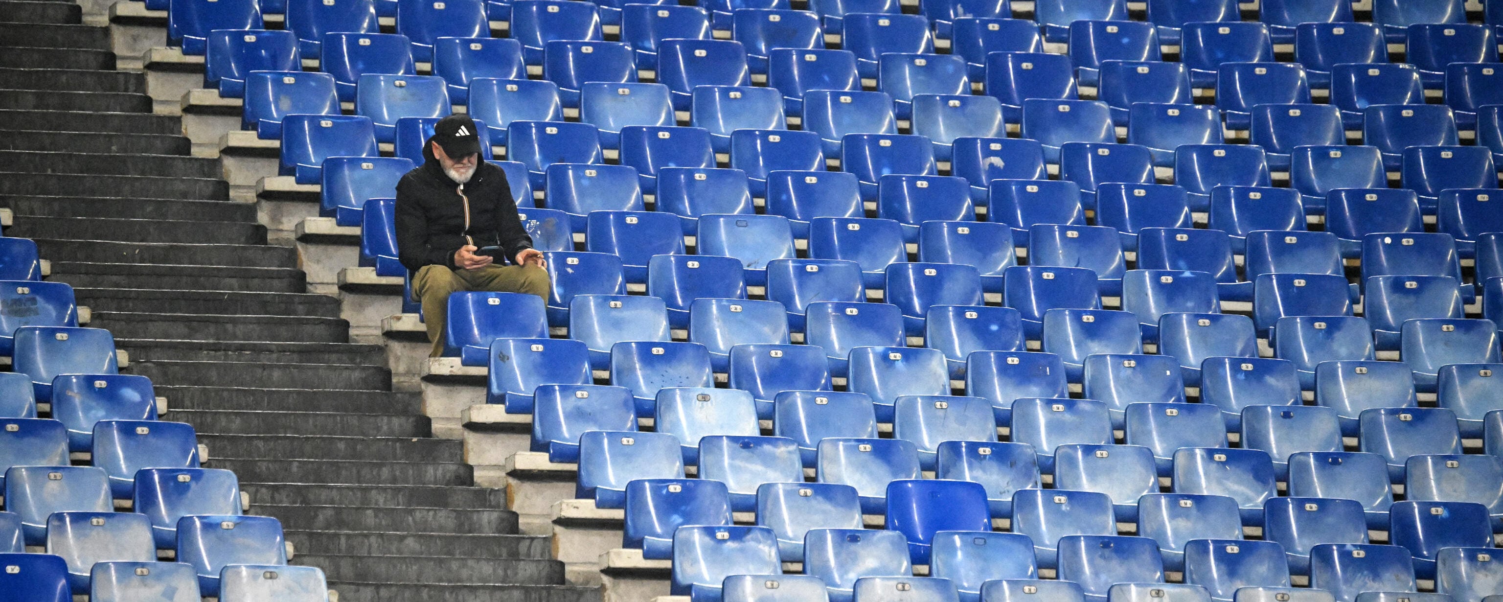 L’ultima guerra degli ultras contro Lotito: Lazio senza abbonati e boicottaggio totale