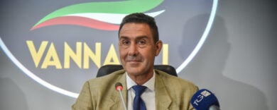 La migrazione dei parlamentari leghisti e forzisti: così Vannacci svuota i partiti alleati