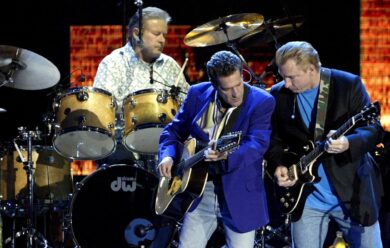 Eagles: l’America dietro la porta dell’Hotel California