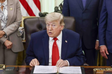 Trump minaccia l’Iran: «Mille missili sono già puntati su Teheran»