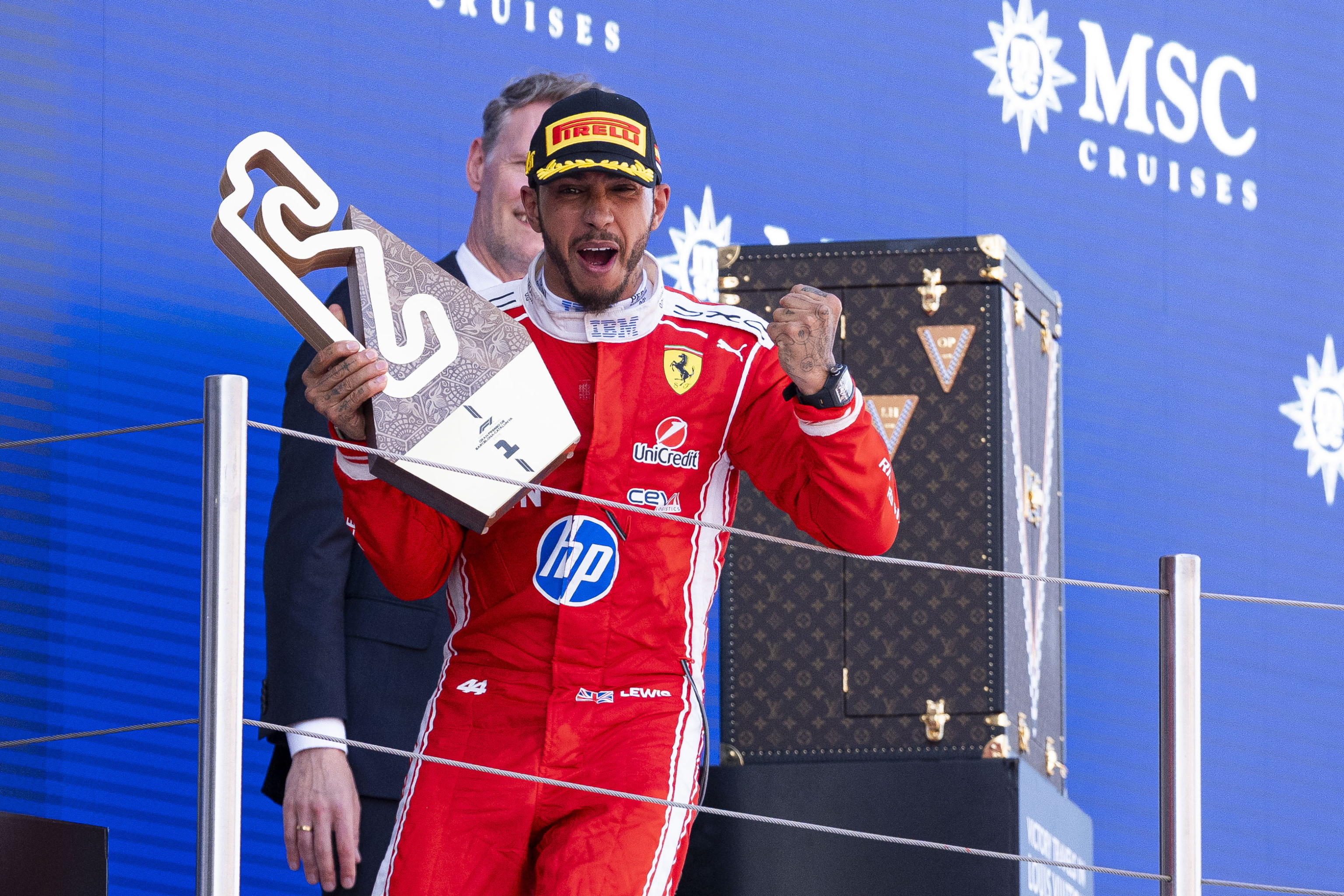 Finito il digiuno della Ferrari: Hamilton trionfa a Barcellona Finito il digiuno della Ferrari: Hamilton trionfa a Barcellona