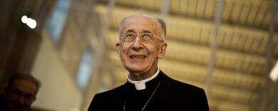 Chi era Camillo Ruini, il cardinale conservatore amico di Berlusconi