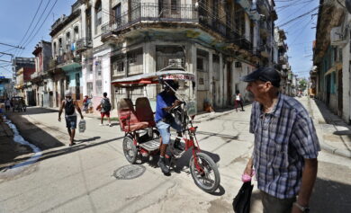Cuba, le nuove riforme aprono all’economia di mercato