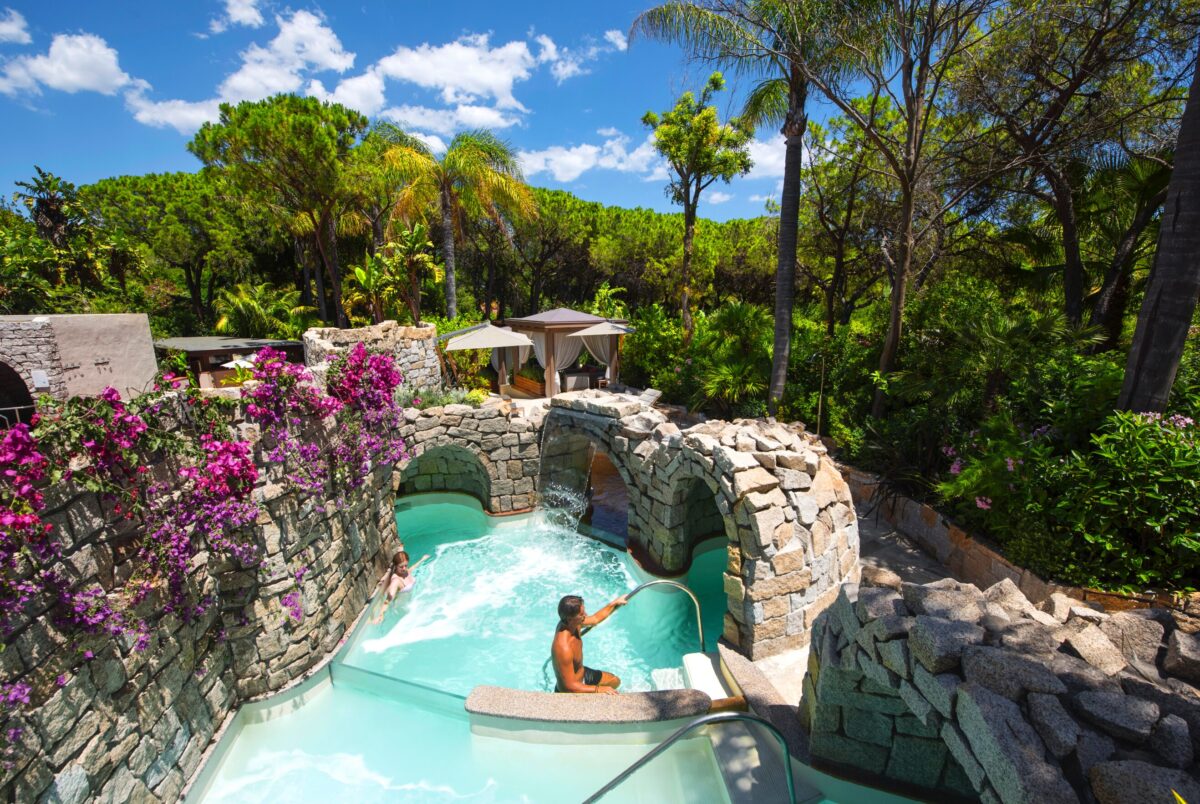 Il segreto di eterna giovinezza dell’Olio di Mare (nella Spa di lusso in Sardegna) Il segreto di eterna giovinezza dell’Olio di Mare (nella Spa di lusso in Sardegna)