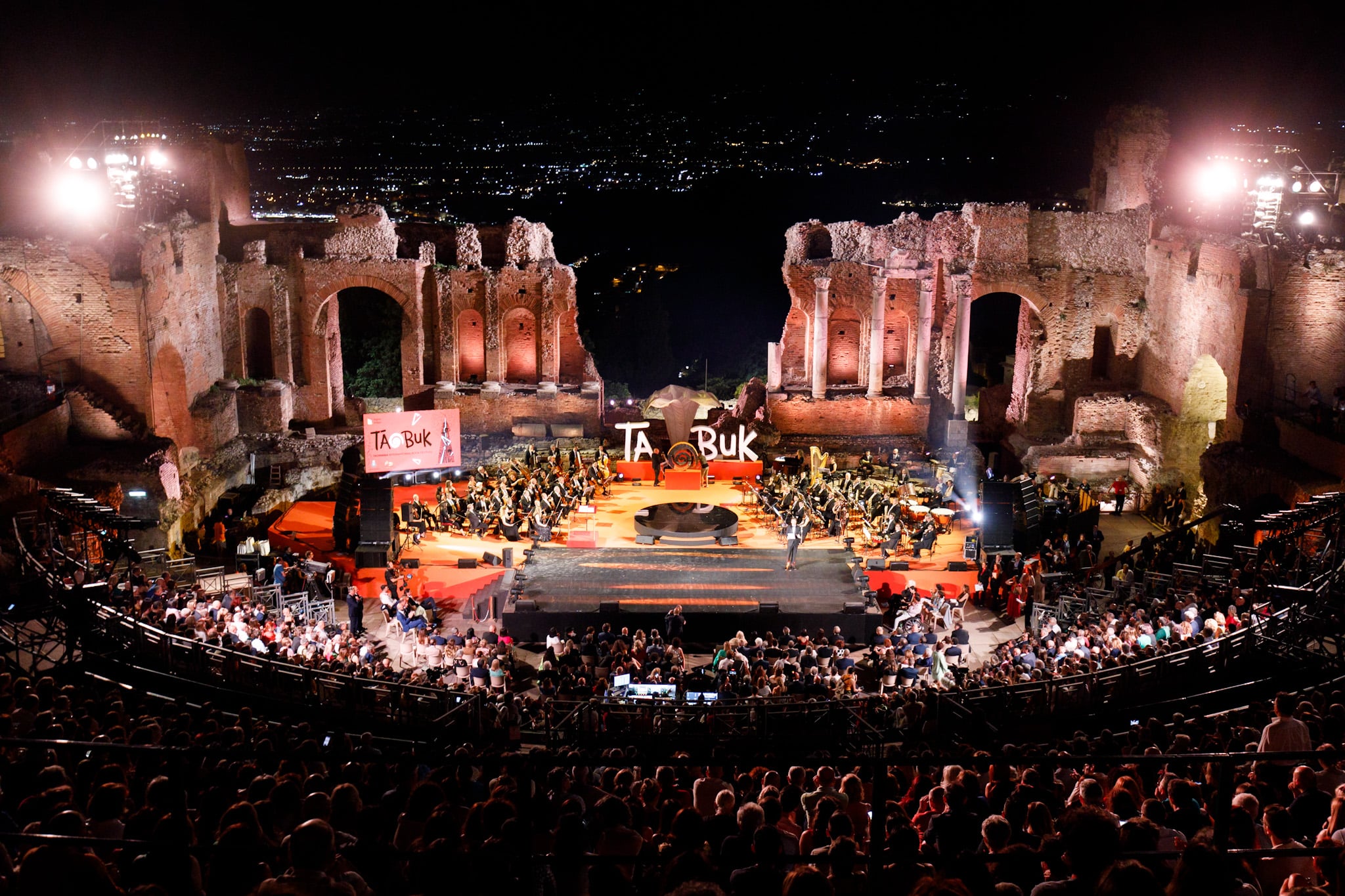 Taobuk illumina Taormina con oltre 200 ospiti internazionali Taobuk illumina Taormina con oltre 200 ospiti internazionali