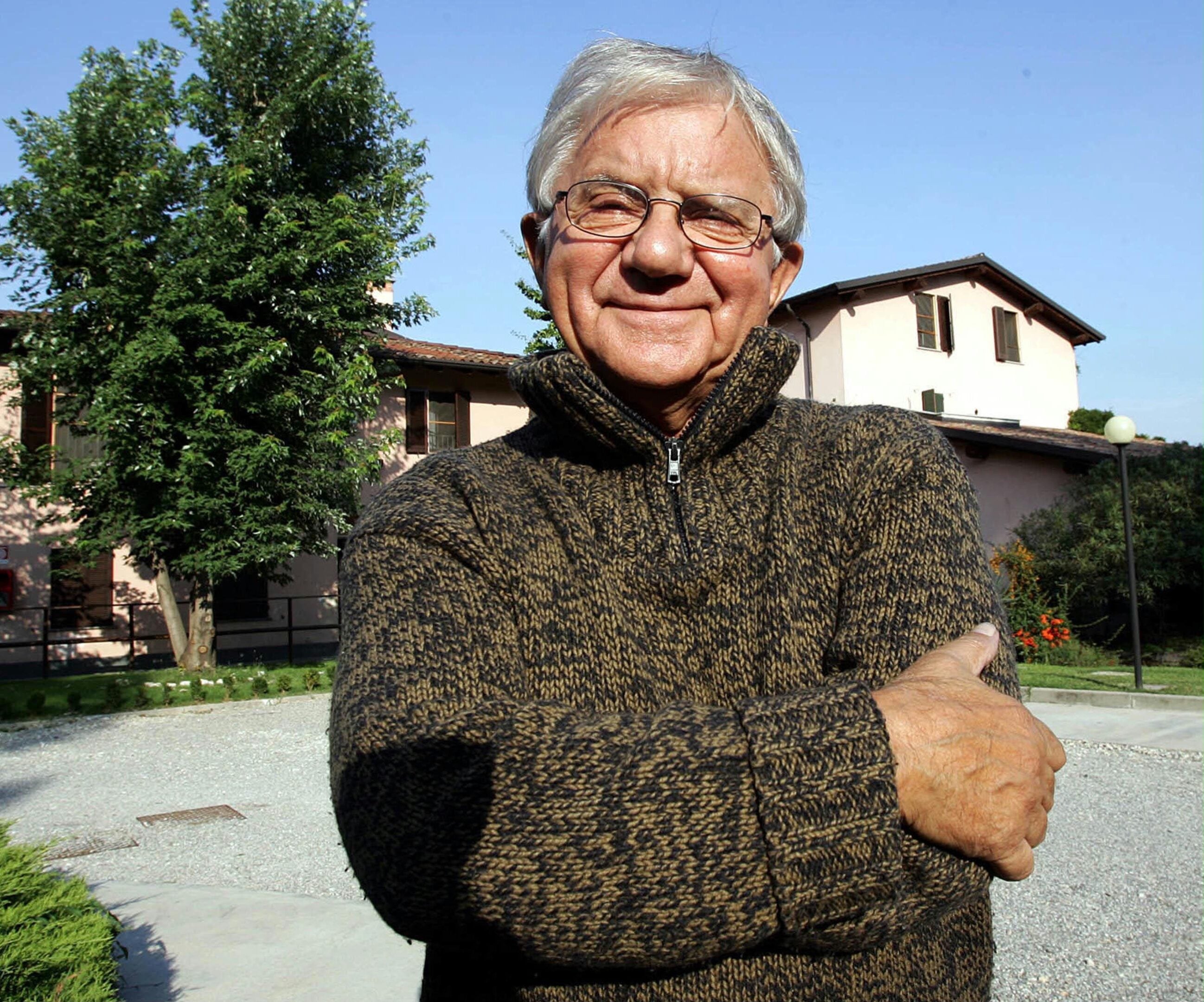 Addio a don Antonio Mazzi: il sacerdote che ha cambiato la vita di migliaia di giovani Addio a don Antonio Mazzi: il sacerdote che ha cambiato la vita di migliaia di giovani