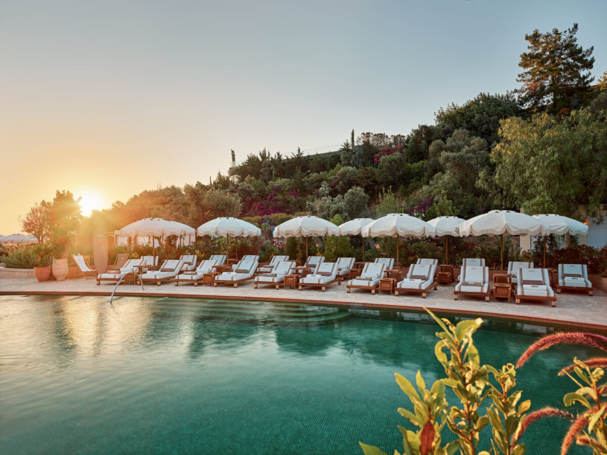 Alo riscrive le abitudini dell’estate mediterranea all’insegna del benessere psico-fisico Alo riscrive le abitudini dell’estate mediterranea all’insegna del benessere psico-fisico