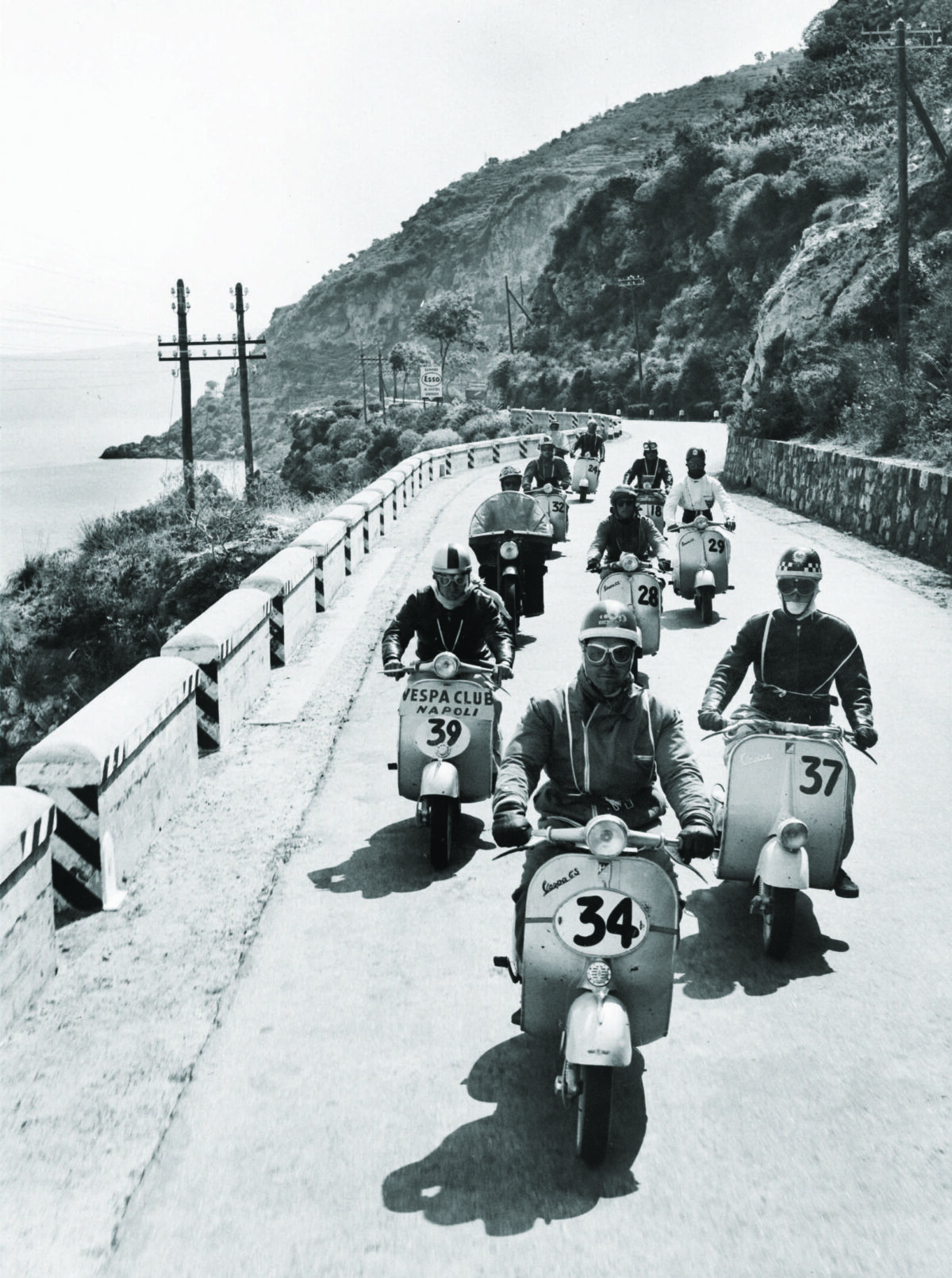 La Vespa compie 80 anni e diventa un libro da collezione firmato Assouline La Vespa compie 80 anni e diventa un libro da collezione firmato Assouline
