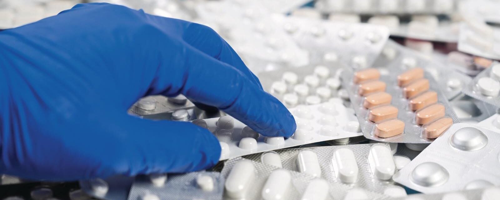 Racket dei farmaci: ecco dove finiscono le medicine rubate nei nostri ospedali
