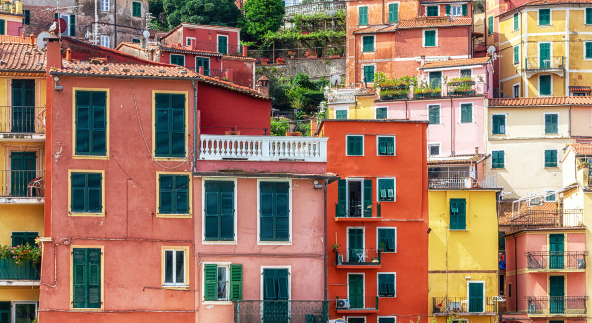 Lerici, il borgo ligure che incanta il mondo. Guida (ragionata) ai luoghi amati da Shelley e Byron Lerici, il borgo ligure che incanta il mondo. Guida (ragionata) ai luoghi amati da Shelley e Byron
