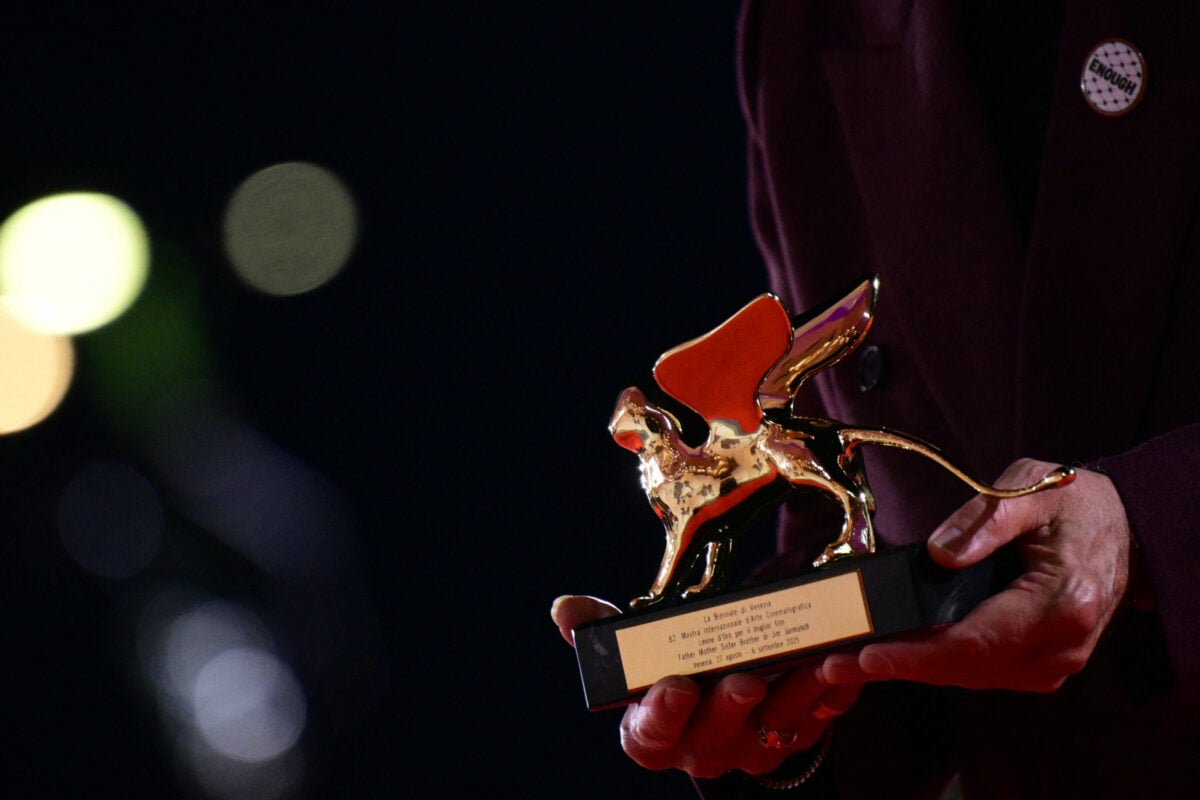 Venezia 2026, da Robert Pattinson a George Clooney: tutti i film e le star più attese al Lido