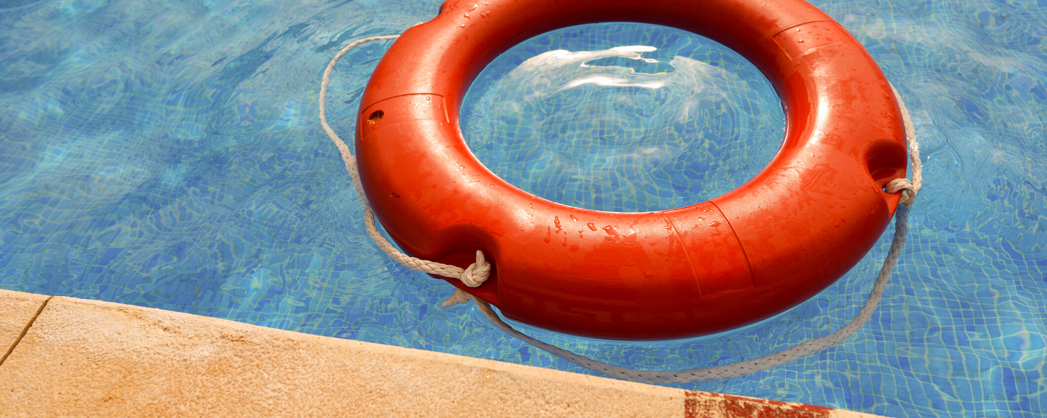 Nuove regole per le piscine dal 1 agosto: cosa cambia, chi deve adeguarsi e cosa rischia Nuove regole per le piscine dal 1 agosto: cosa cambia, chi deve adeguarsi e cosa rischia