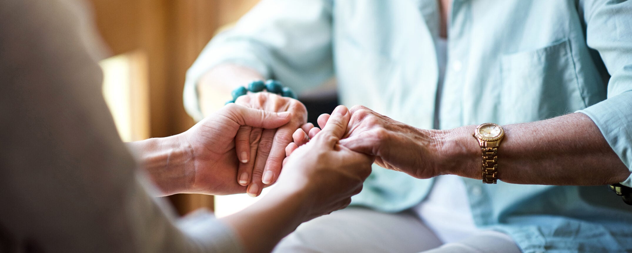Legge 104, si può chiedere di lavorare vicino a casa del familiare con disabilità: quando l’azienda non può dirti di no
