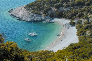Quarnaro, due vacanze in una: dal mare ai monti, la Croazia che sorprende