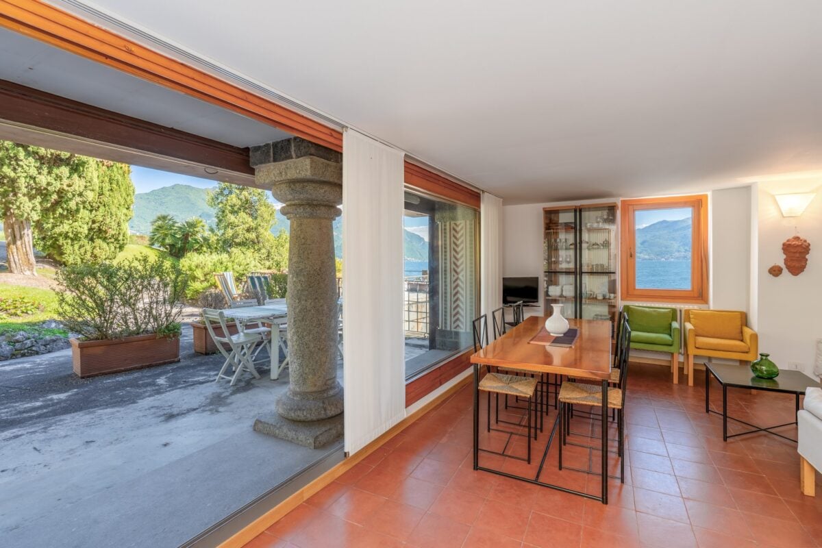 La casa di James Bond sul Lago di Como è in vendita: quanto costa vivere nella villa di Casino Royale La casa di James Bond sul Lago di Como è in vendita: quanto costa vivere nella villa di Casino Royale
