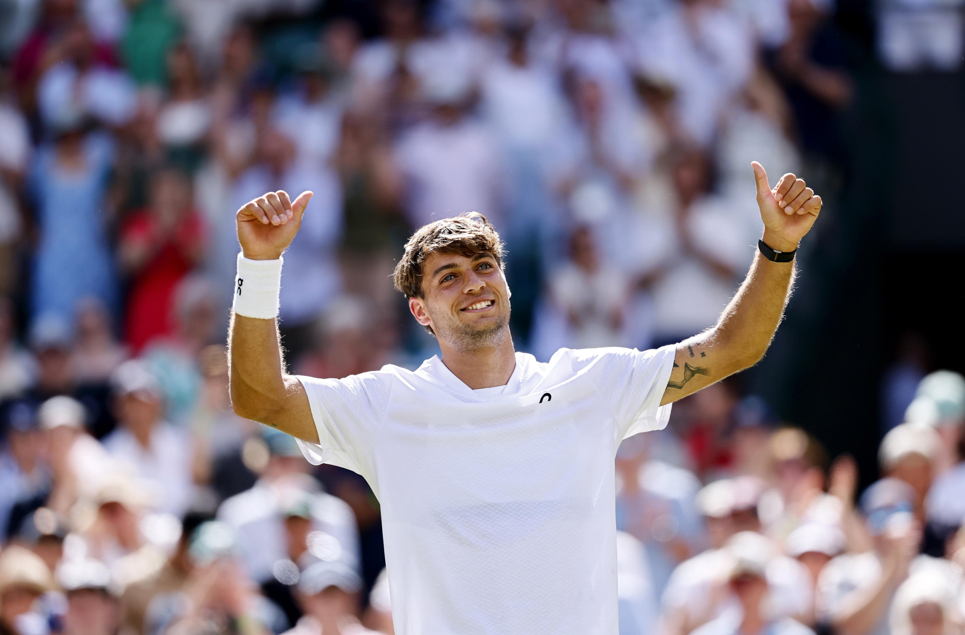 Wimbledon sempre più italiano Cobolli e Paolini vanno ai quarti Wimbledon sempre più italiano Cobolli e Paolini vanno ai quarti