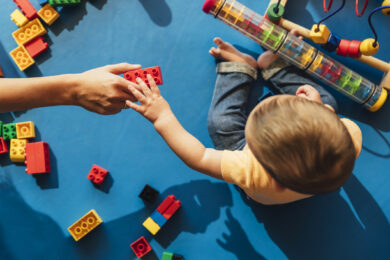 Bonus nido 2026, rimborsi più rapidi dall’Inps: cosa cambia da luglio per le famiglie