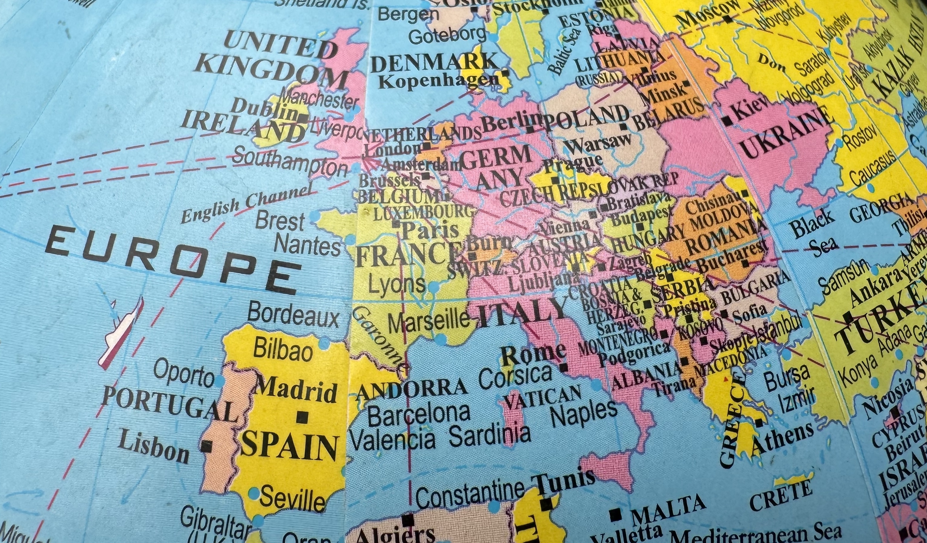 Europa: ancora competitiva nel “nuovo” mondo? Europa: ancora competitiva nel “nuovo” mondo?