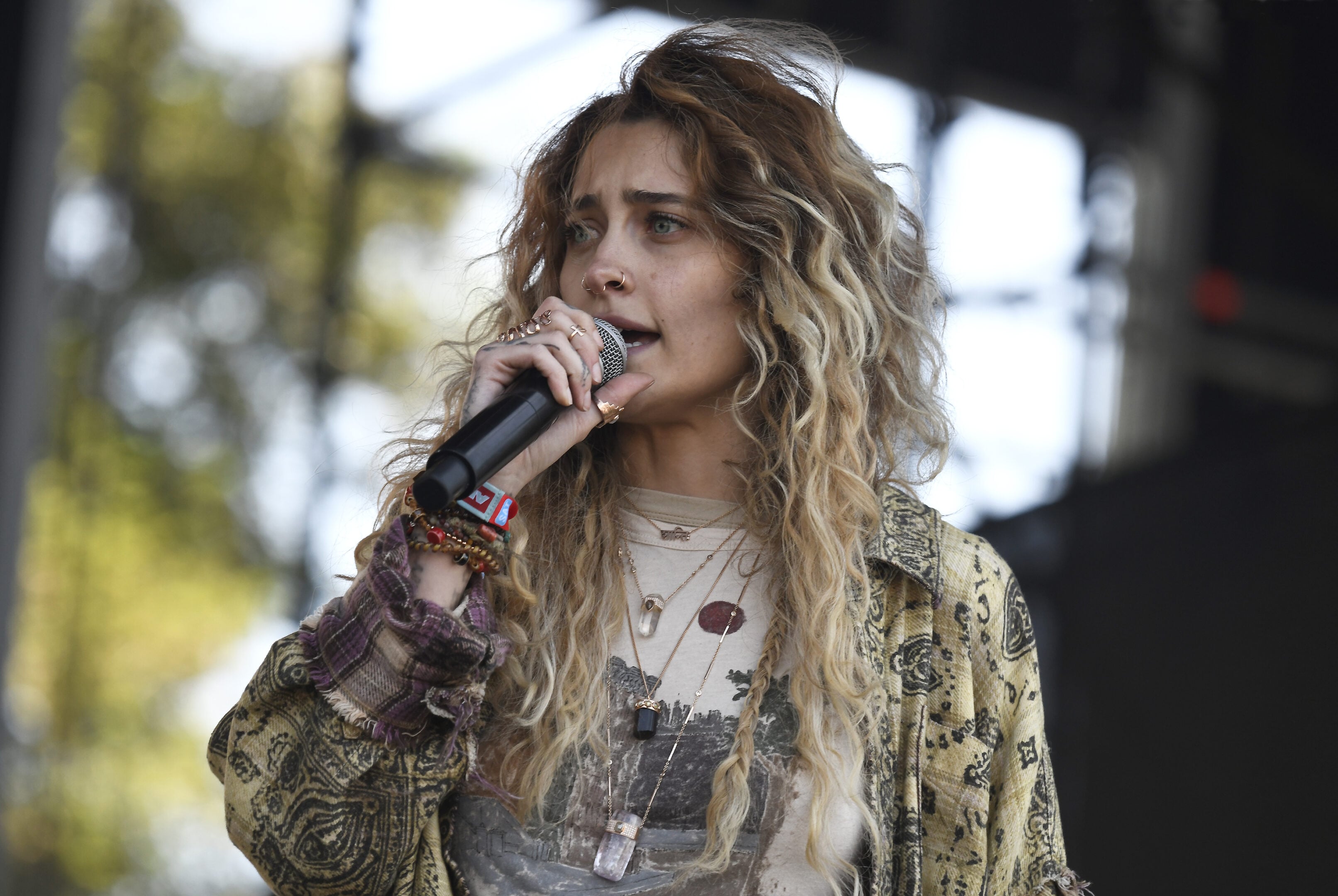 Paris Jackson torna con Happiest Day of My Life: il rock come spazio di libertà Paris Jackson torna con Happiest Day of My Life: il rock come spazio di libertà