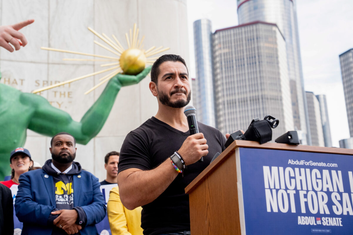 Il «Mamdani del Michigan» vince le primarie dem: perché Trump ora sogna il colpaccio al Senato