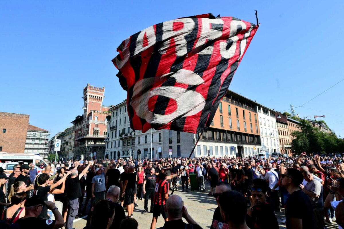 Franco Baresi, a Milano i funerali della leggenda rossonera – le FOTO Franco Baresi, a Milano i funerali della leggenda rossonera – le FOTO