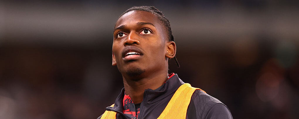 L’addio di Leao diventa guerra tra intermediari: il Galatasaray beffa Mendes L’addio di Leao diventa guerra tra intermediari: il Galatasaray beffa Mendes