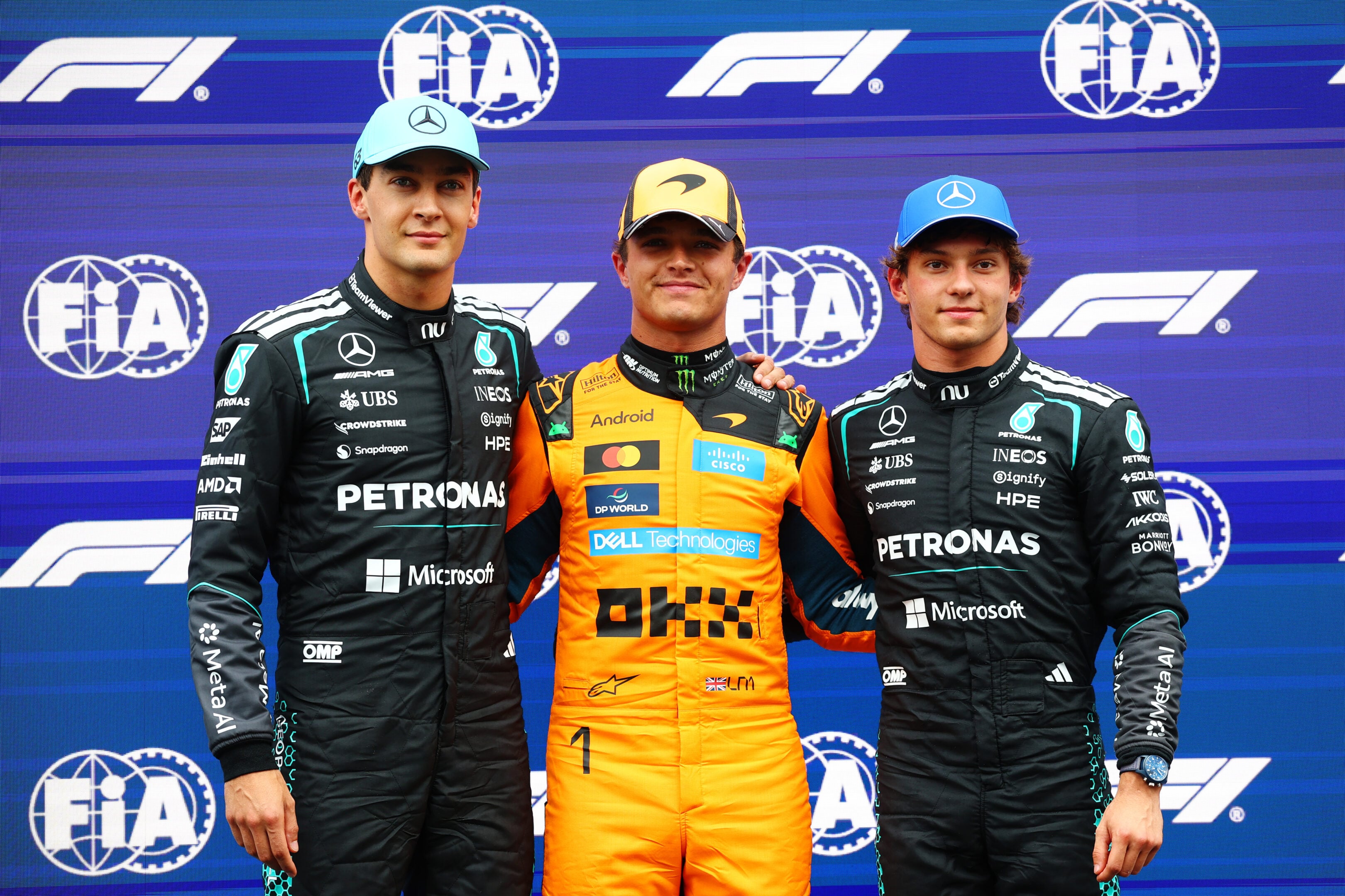 Norris trionfa davanti a Kimi e Russell Ferrari ai piedi del podio in Olanda Norris trionfa davanti a Kimi e Russell Ferrari ai piedi del podio in Olanda